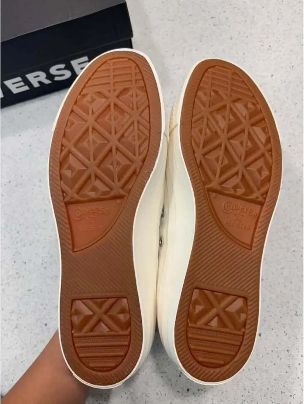 Converse New in Box | Size 6 Kids